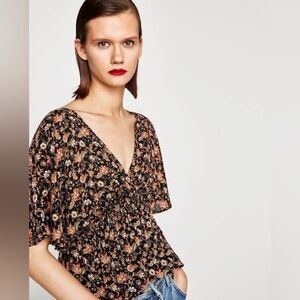 ZARA Black and Brown Bohemian Floral Print Flowy Flutter Sleeve Top - Size S